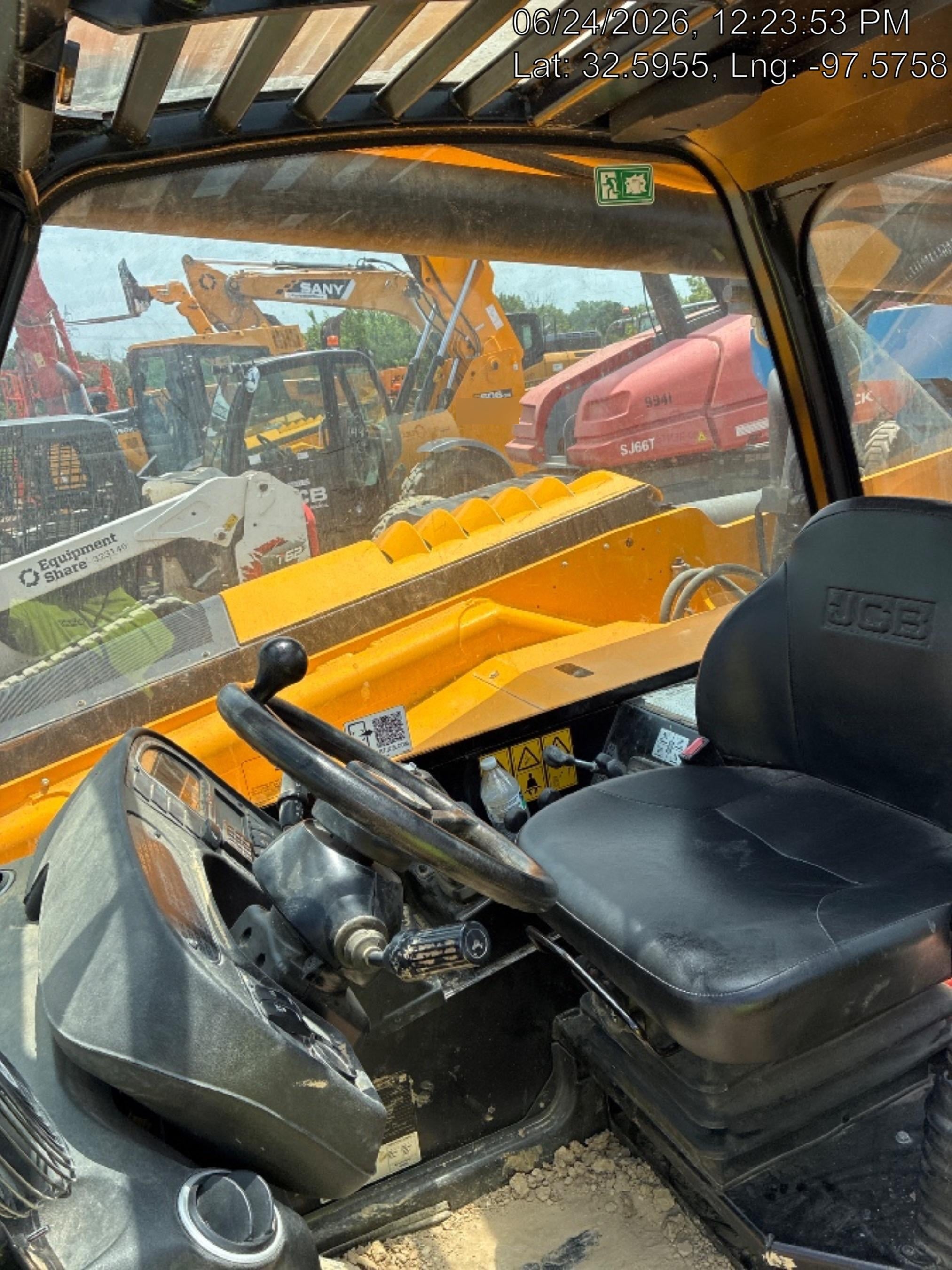 2025 JCB 510-56