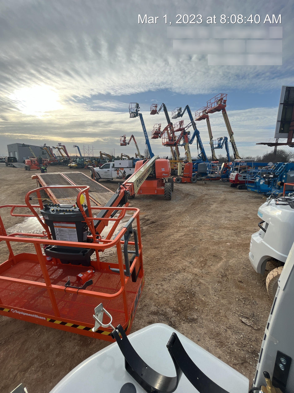 2023 JLG 660SJ