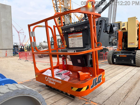 2026 JLG E300AJP