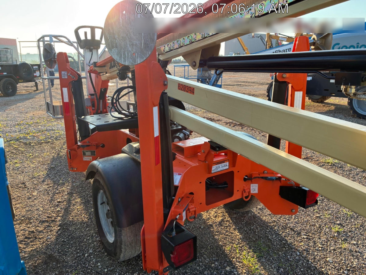 2025 JLG T350