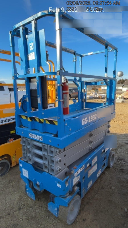 2022 GENIE GS-1932