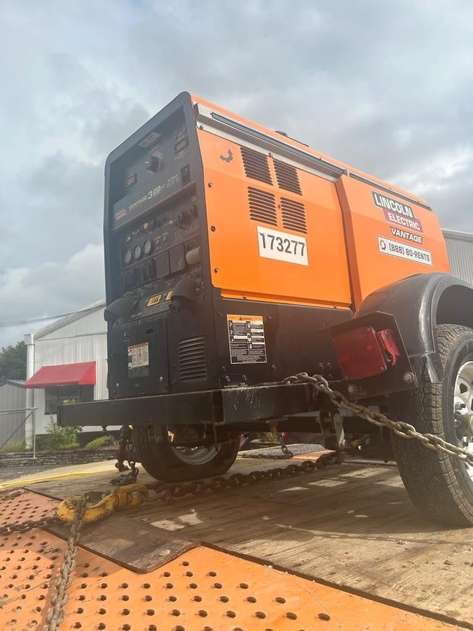 2021 Lincoln Electric Vantage 322 Vantage 322 Ready Pak 3 w/ Decals, ORANGE (includes trailer, cable rack, fender light kit) NO Telematics