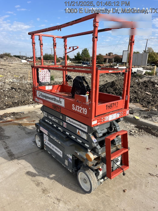 2021 SKYJACK SJ3219
