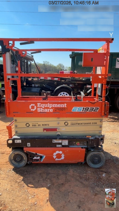 2023 JLG ES1932