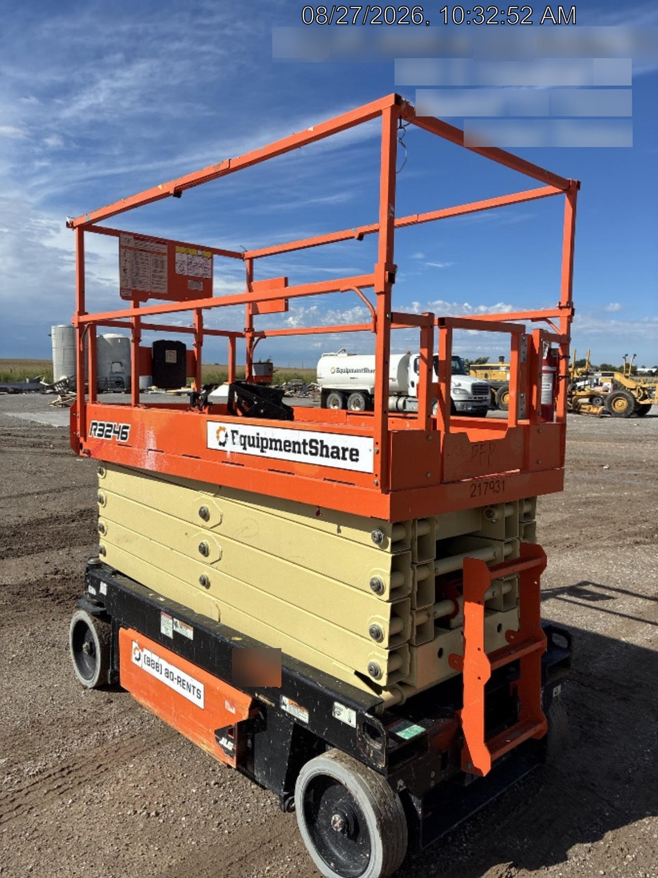 2022 JLG R3246