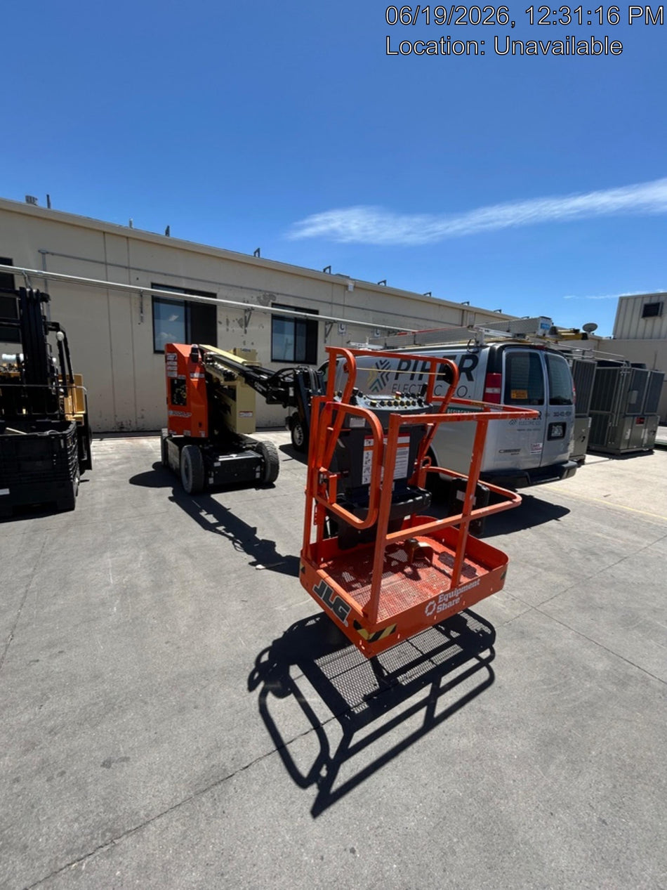 2025 JLG E300AJP