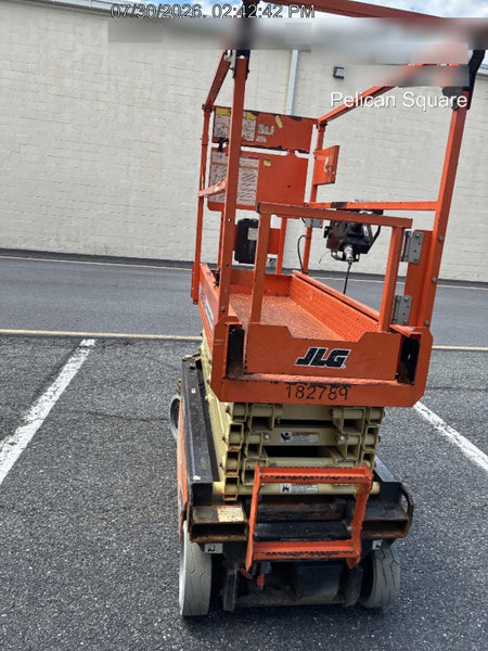2021 JLG ES1932