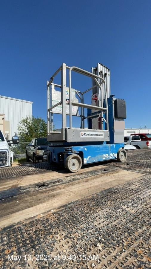 2020 GENIE GR-20