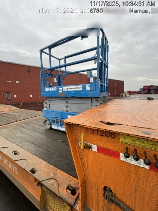 2020 Genie GS-1930 Solid Non Marking Tires, Beacon, Folding rails with half height swing gate, 800W Inverter