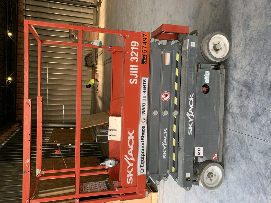 2017 Skyjack SJIII-3219 Standard Rental Specs