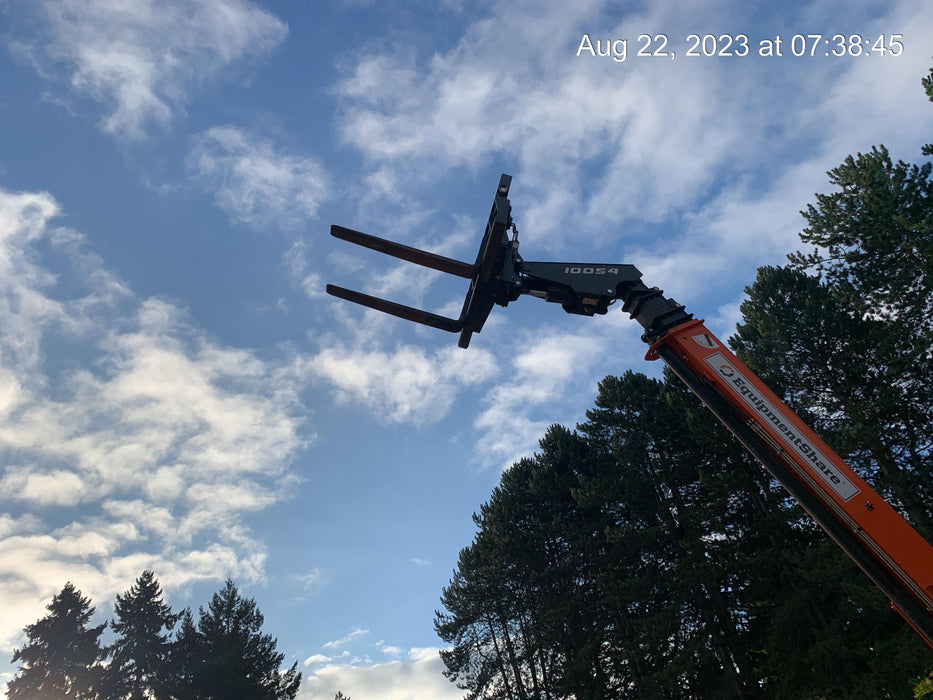 2021 JLG 1001095418S