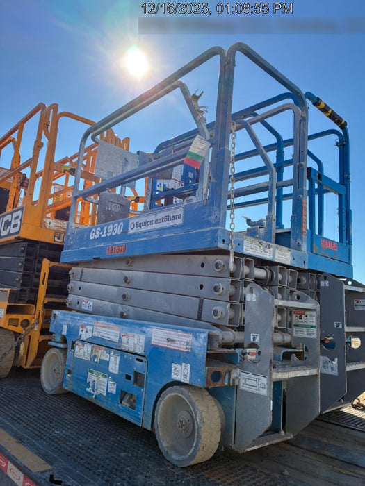 2020 Genie GS-1930 Fixed rails with chain entry gate - Pre A92.20