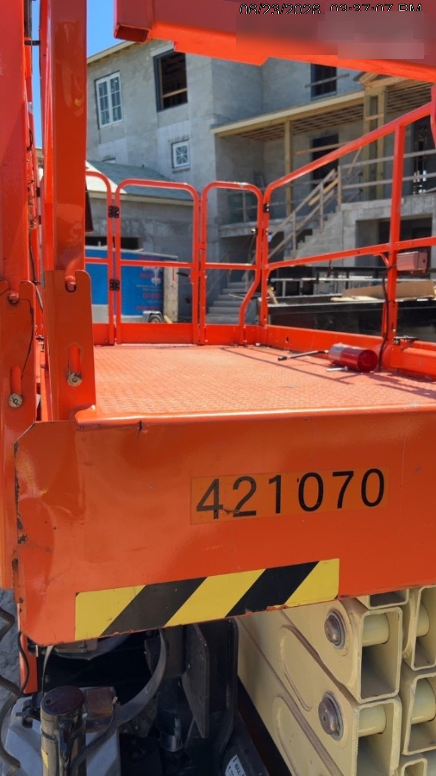 2024 JLG RT4069