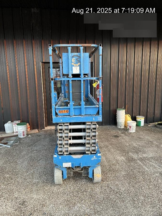 2018 Genie GS-3232 Genie GS3232 Lift w/Folding Rails and Swing Gate