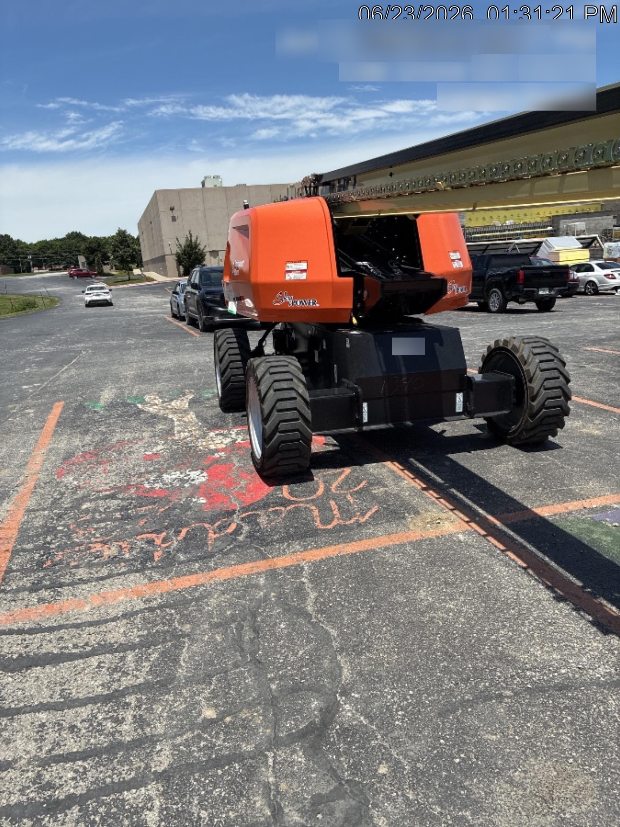 2025 JLG 660SJ