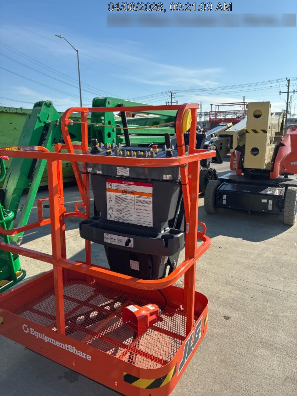 2025 JLG E400AJP Narrow