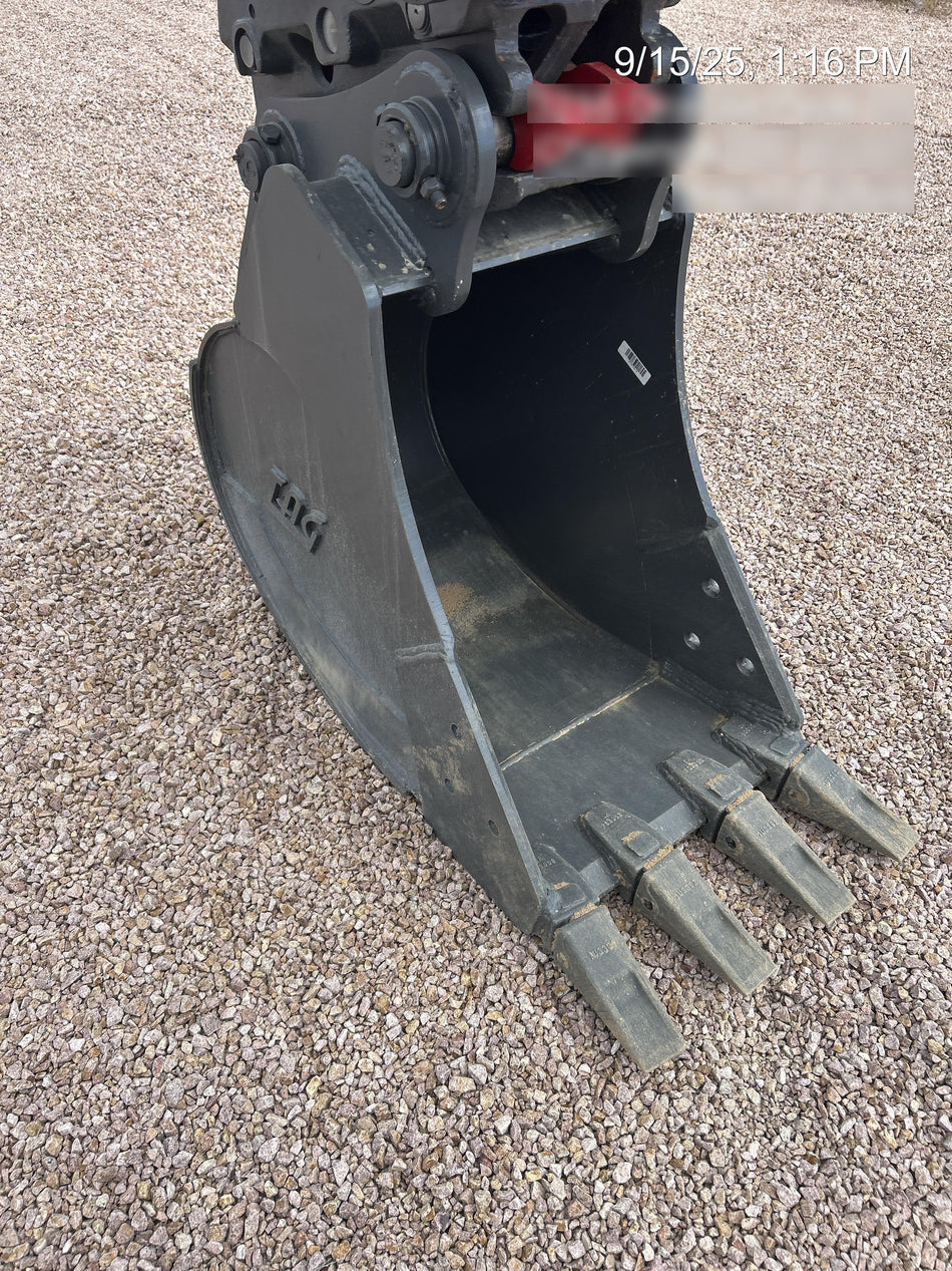 2025 LINK-BELT 24" Bucket - Link Belt