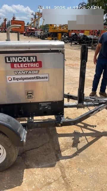 2019 Lincoln Electric Vantage 322 Ready-Pak 3, Two Wheel Trailer, Fender and Light Kit, Cable Rack