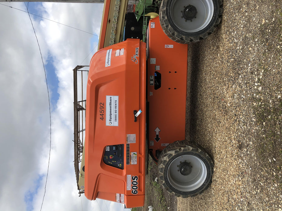 2019 JLG 600S 4WD