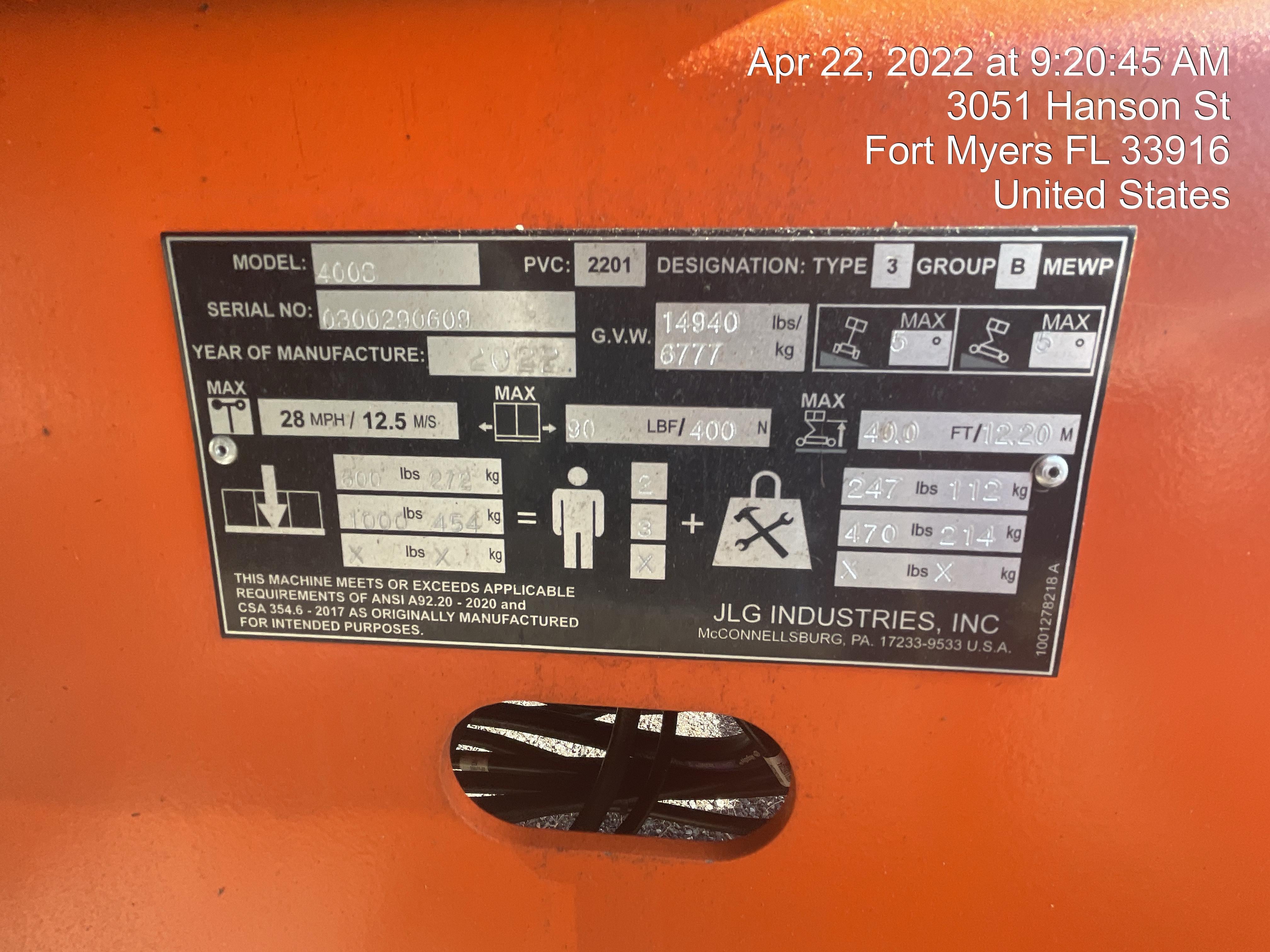 2022 JLG 400S