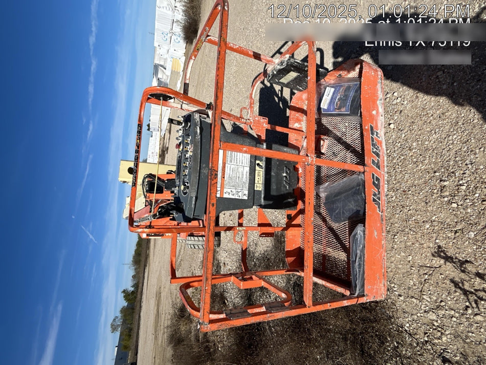 2019 JLG E450AJ