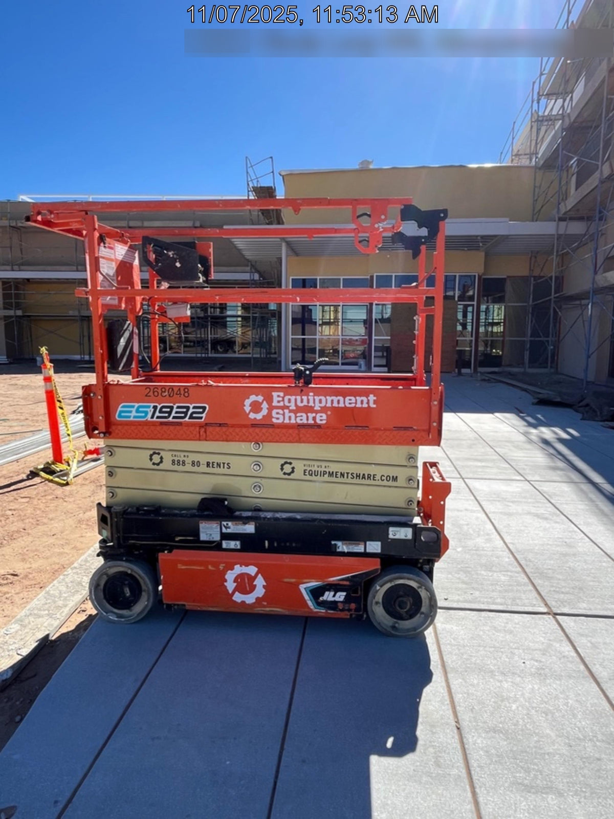 2022 JLG ES1932
