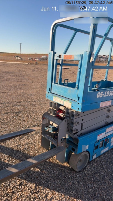 2019 Genie GS-1930 Half Height Swing Gate, 800W Inverter