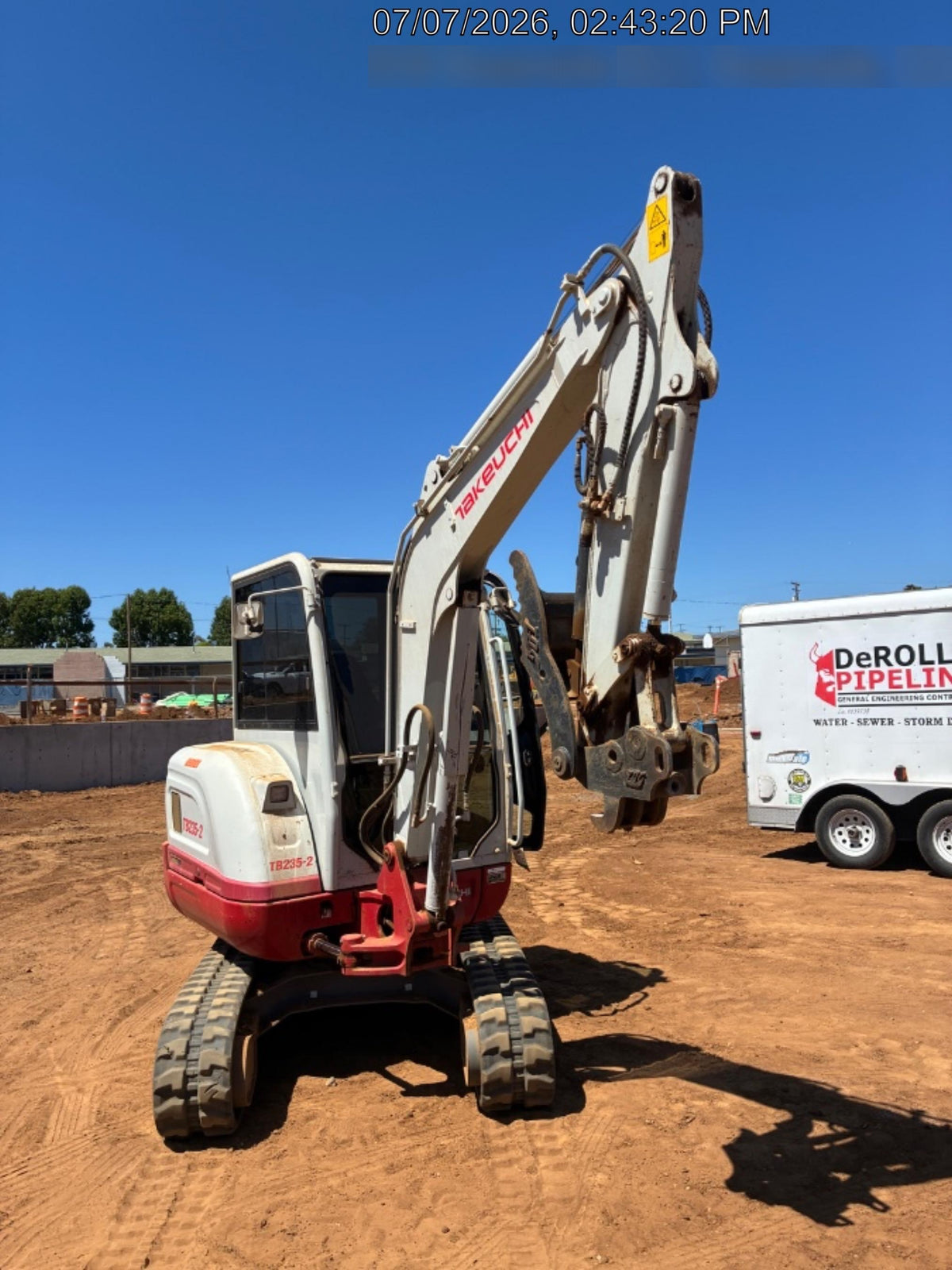 2024 TAKEUCHI TB235-2CRA