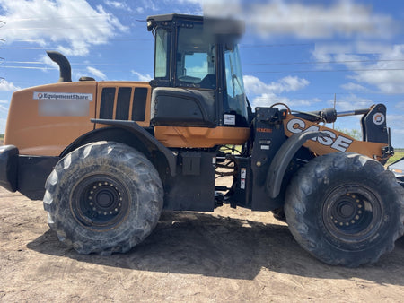 2022 CASE 821G