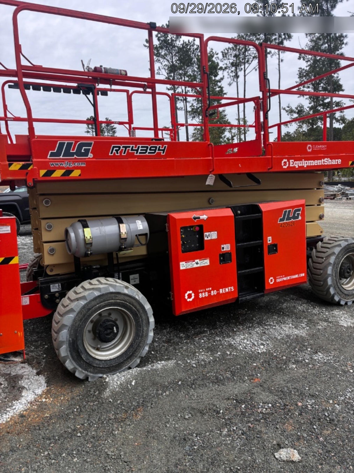 2024 JLG RT4394
