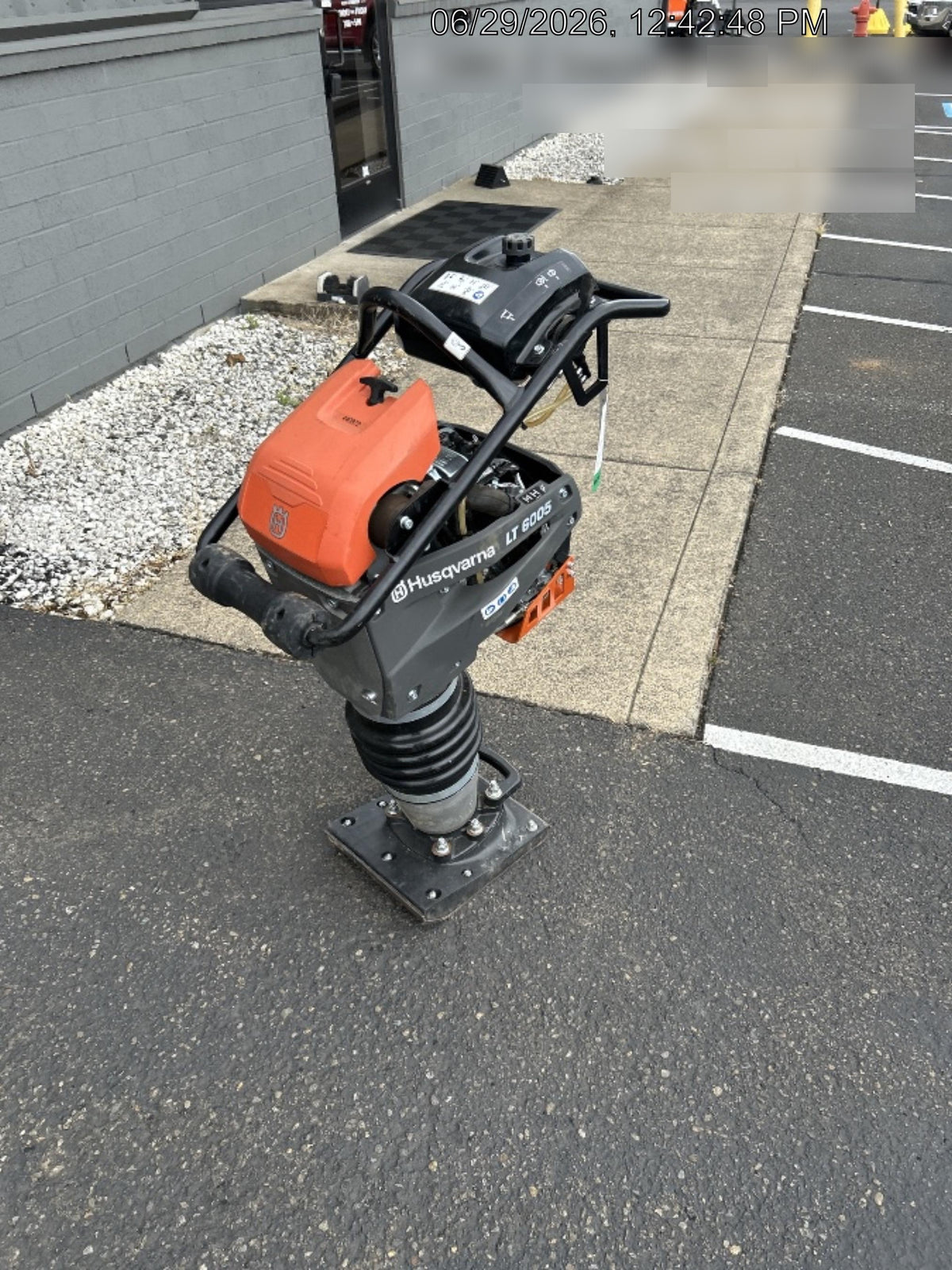 2024 HUSQVARNA LT6005