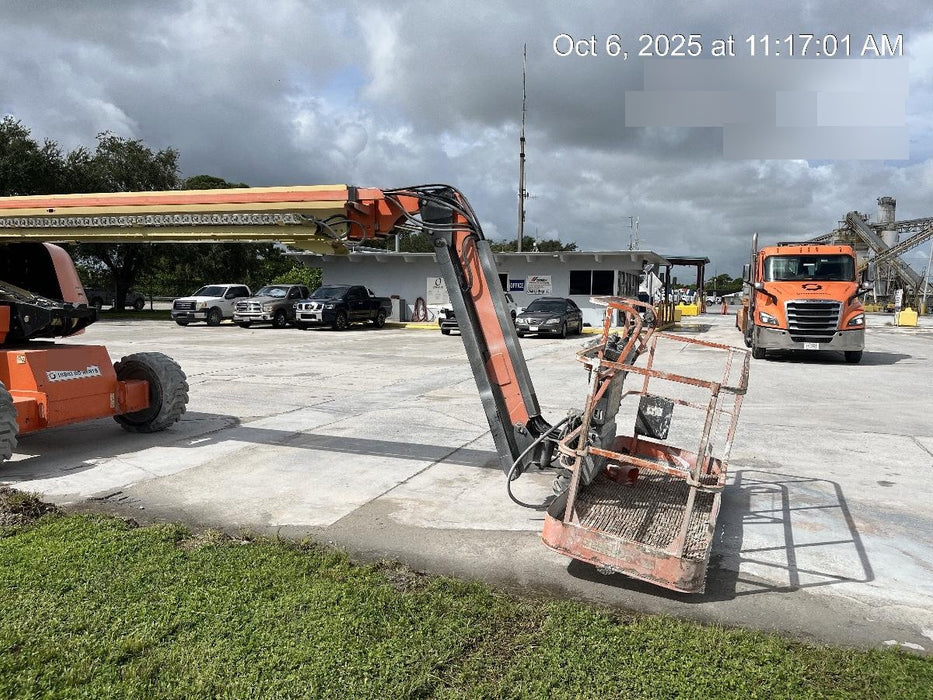 2019 JLG 660SJ