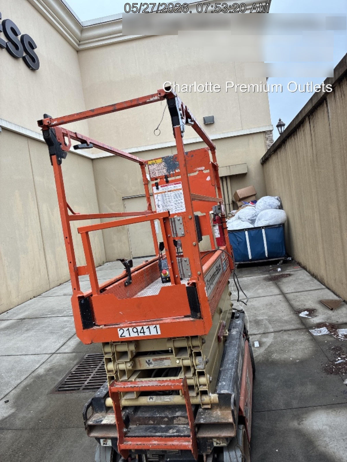 2022 JLG ES1932