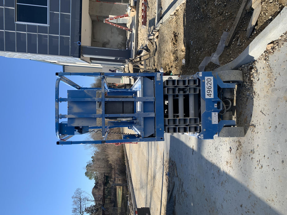 2019 Genie GS-2632 Folding rails with half height swing gate