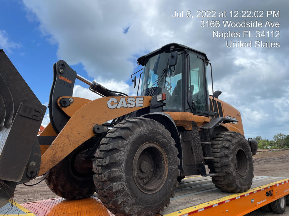 2018 Case 621G CLOSED CAB, JRB 416 STYLE HYD COUPLER