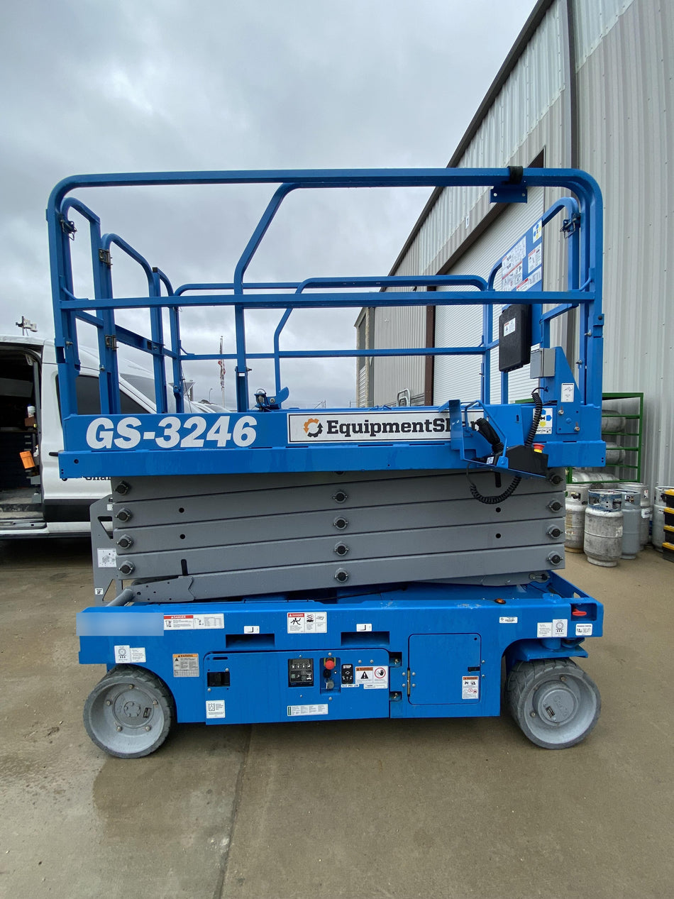 2022 GENIE GS-3246