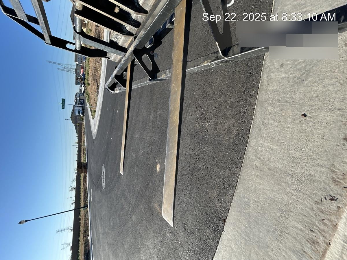 2024 JLG 1001275853