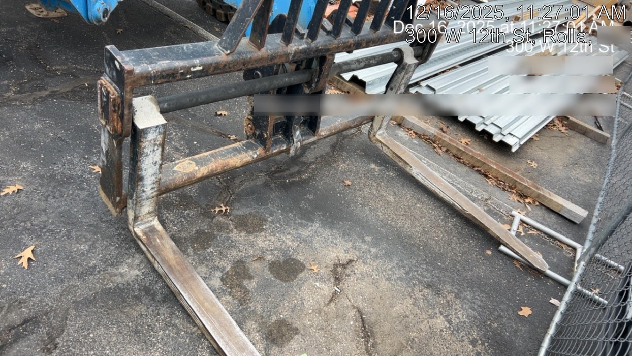 2019 Genie GTH-1056 Canopy, Solid RT Tires, LED Work Lights, Beacon 60" QA Carriage, 60" Forks