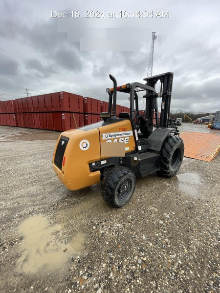 2023 CASE 588H