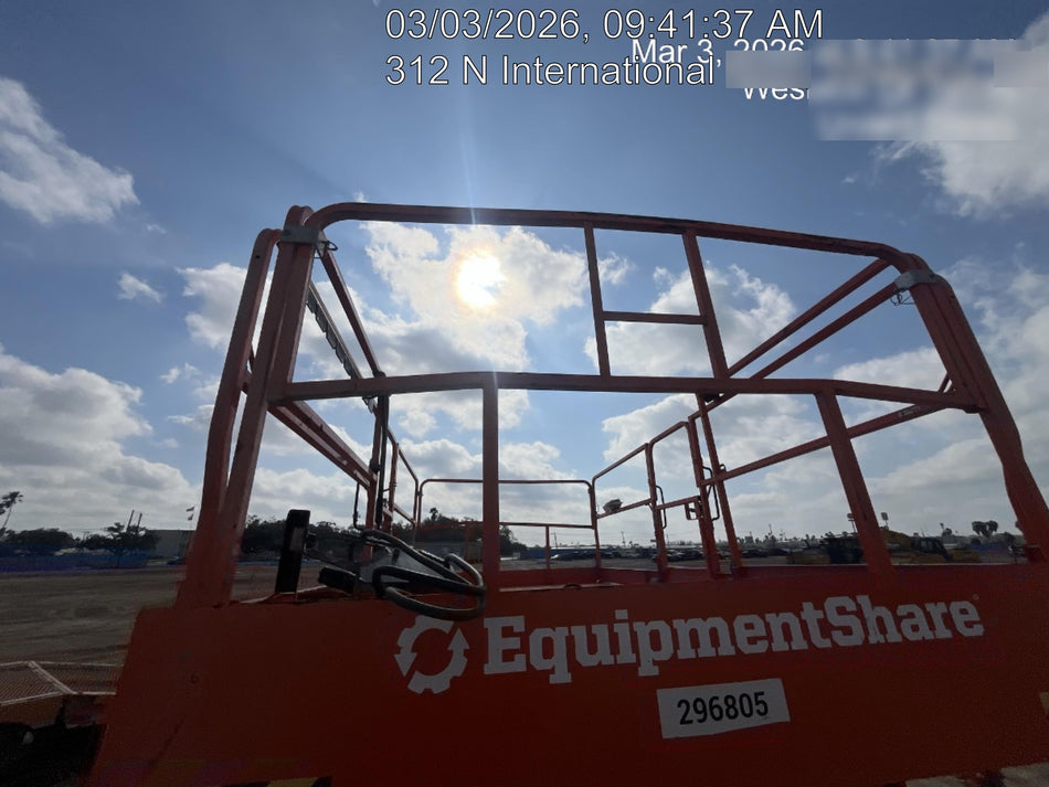 2023 JLG RT4394