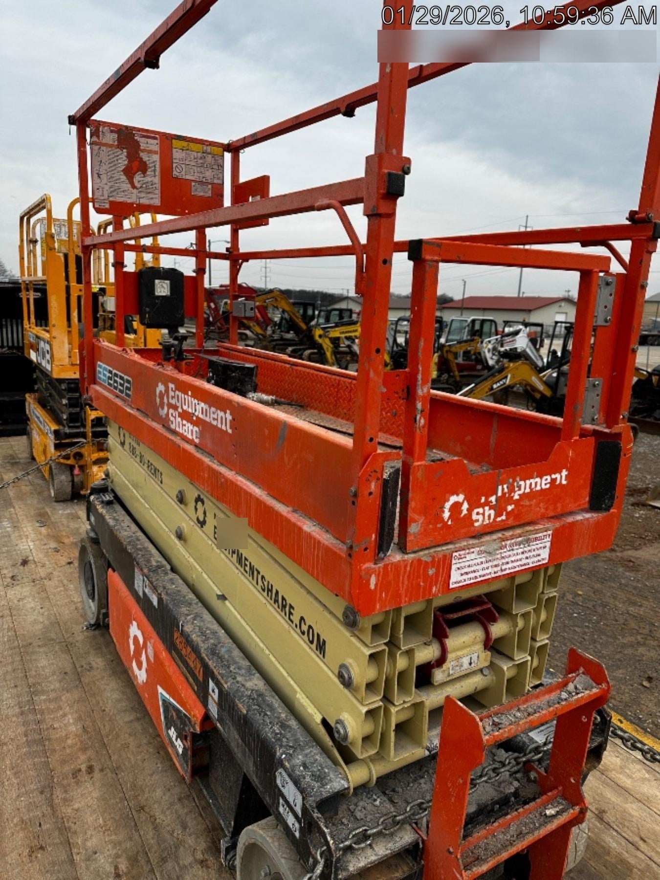 2022 JLG ES2632