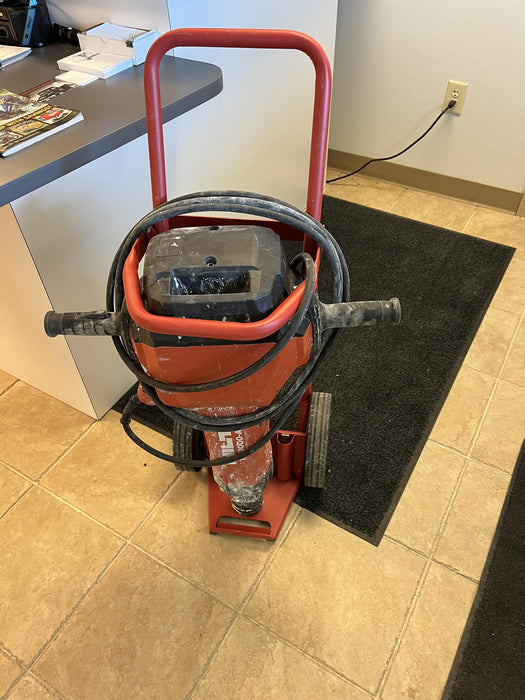 2023 HILTI TE 3000-AVR