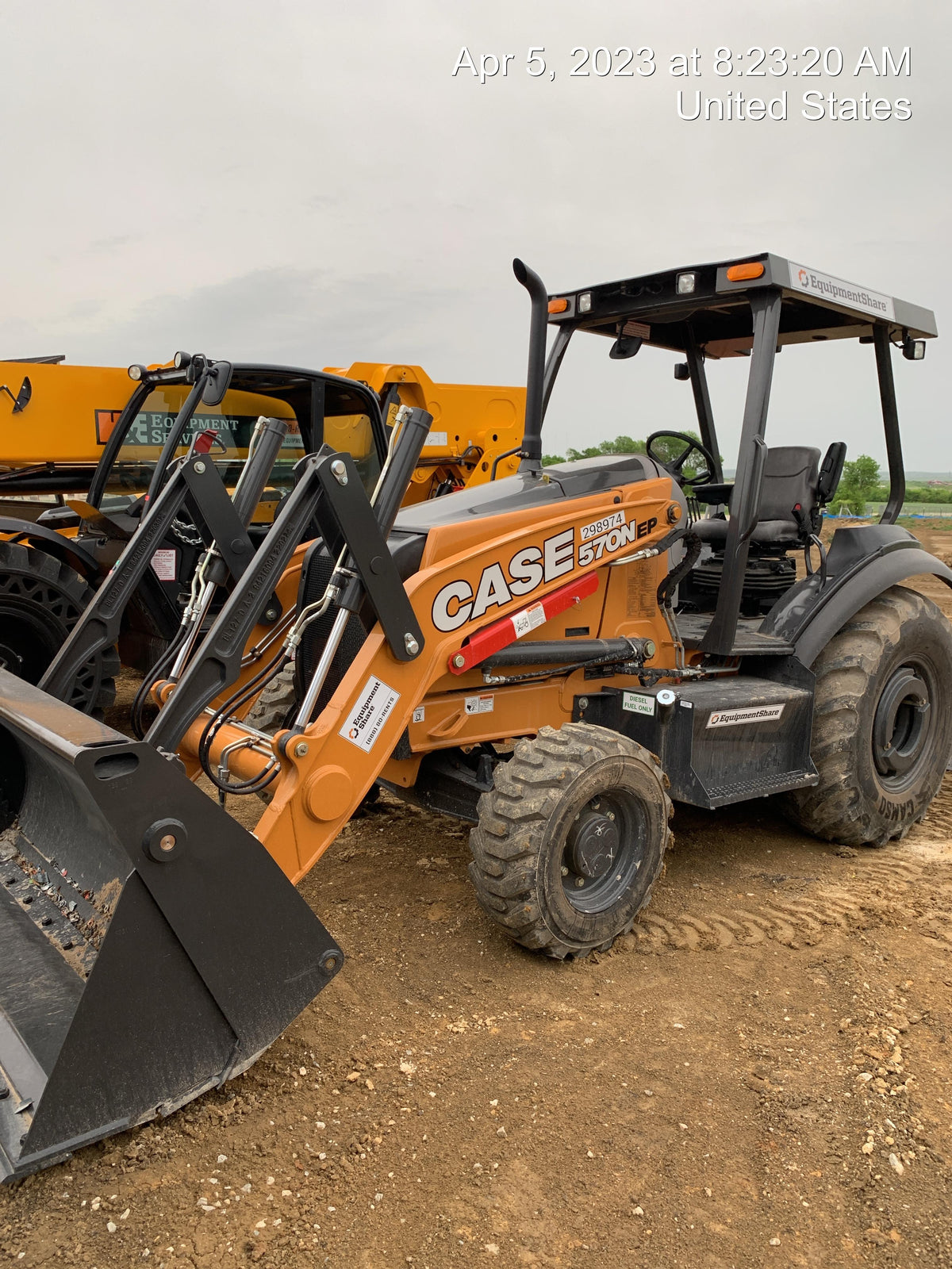 2023 CASE 570N EP