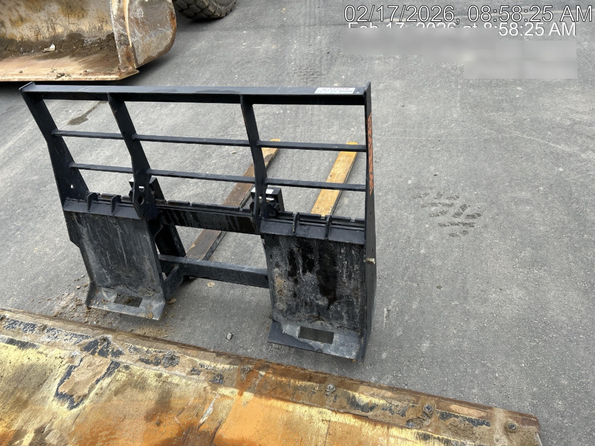2025 ARROW MATERIAL HANDLING 48" Pallet Forks - Arrow