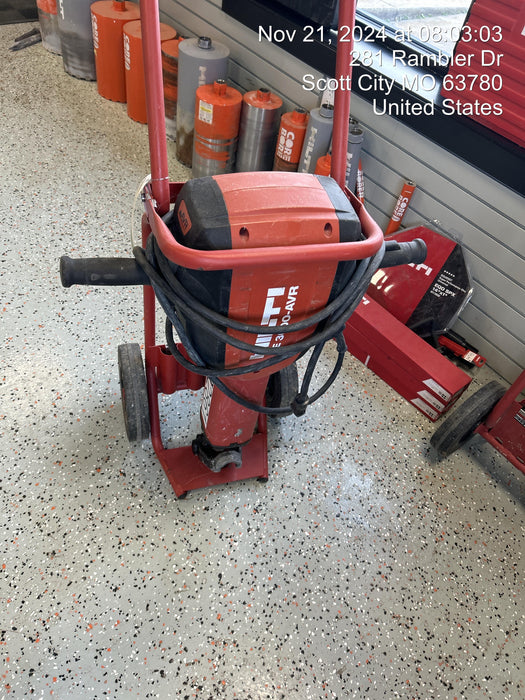 2020 HILTI TE 3000-AVR