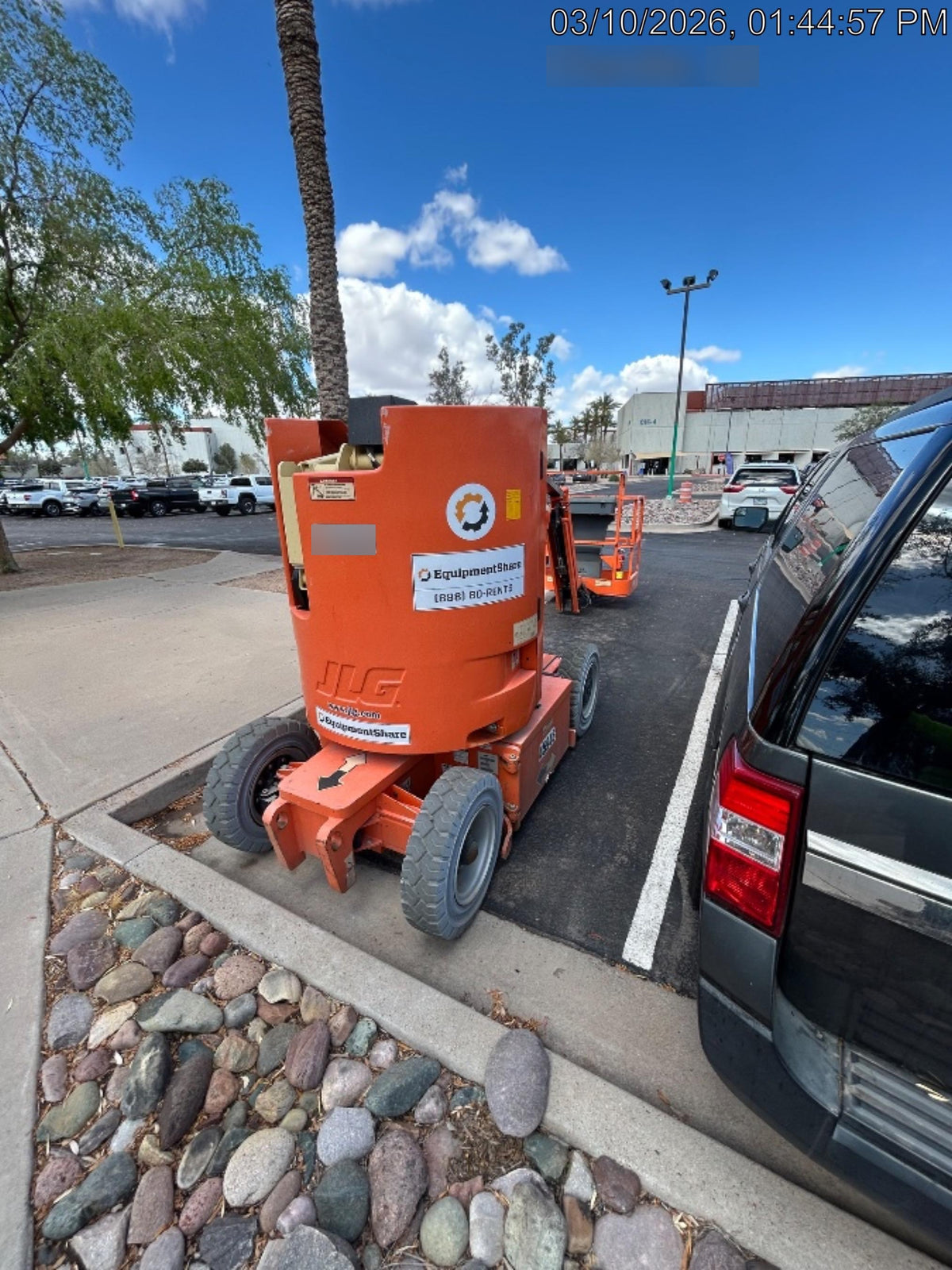 2019 JLG E300AJP