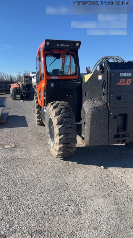 2024 JLG 1732
