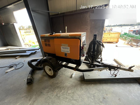 2021 Lincoln Electric Vantage 322 Vantage 322 Ready Pak 3 w/ Decals, ORANGE (includes trailer, cable rack, fender light kit) NO Telematics