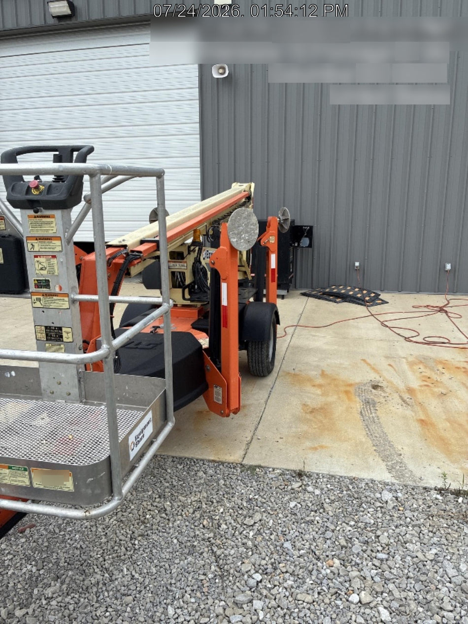 2022 JLG T350