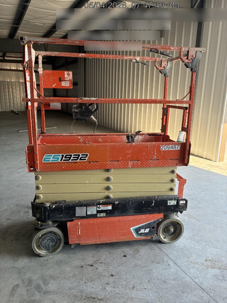 2022 JLG ES1932